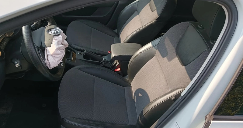 Skoda Octavia cena 35800 przebieg: 95428, rok produkcji 2018 z Łódź małe 301